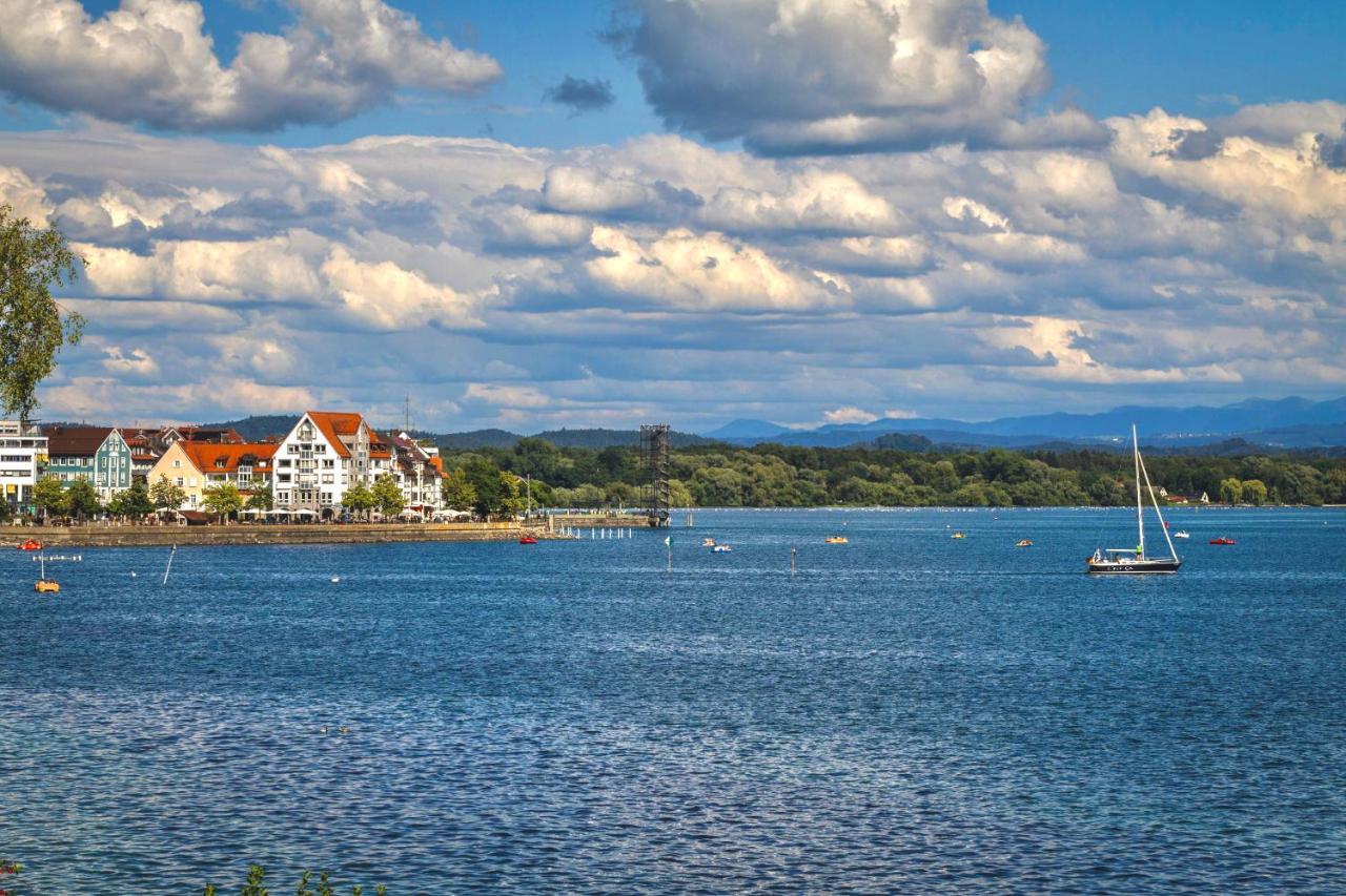 Apartment Lakeside Direkt Am Bodensee Mit Privatstrand, Atemberaubender Seesicht Und Parkplatz Friedrichshafen