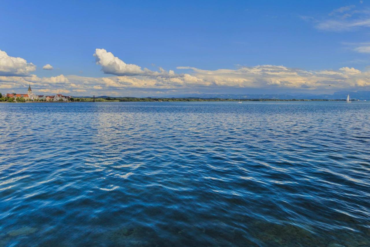 Apartment Lakeside Direkt Am Bodensee Mit Privatstrand, Atemberaubender Seesicht Und Parkplatz Friedrichshafen